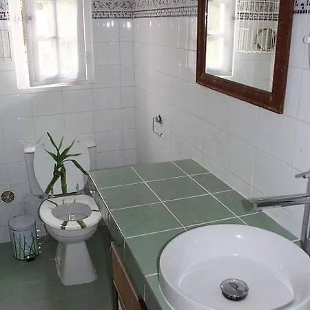 Сasa de vacaciones La Maisonnette , 2 Personnes, Charming Cottage, 4 Km From The Beaches *