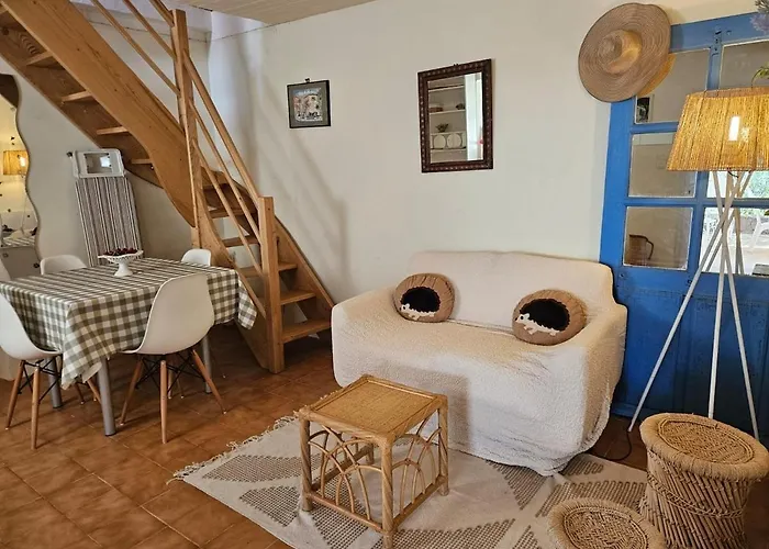 La Maisonnette , 2 Personnes, Charming Cottage, 4 Km From The Beaches Hébergement de vacances