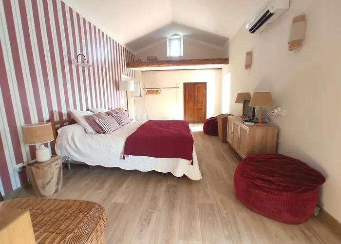 La Maisonnette , 2 Personnes, Charming Cottage, 4 Km From The Beaches Prázdninový dům